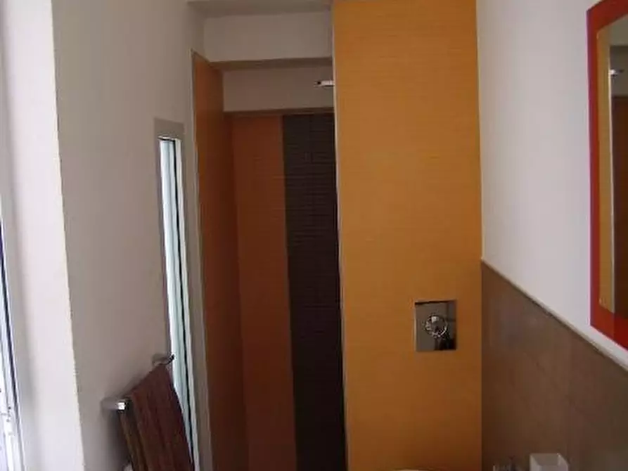 Immagine 22 di Casa semindipendente in vendita  a Carrara