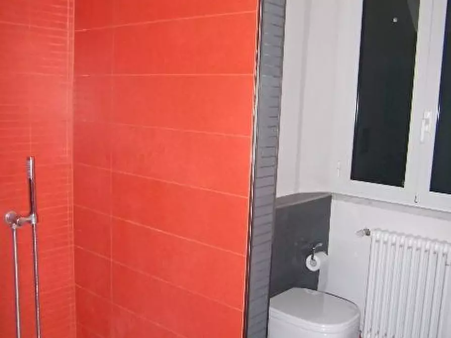 Immagine 17 di Casa semindipendente in vendita  a Carrara