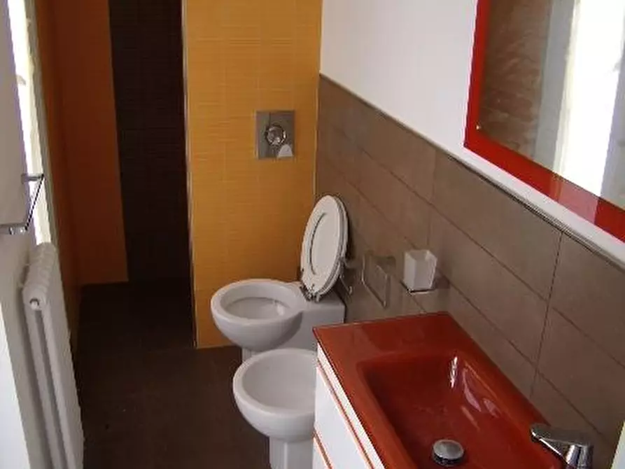 Immagine 36 di Casa semindipendente in vendita  a Carrara