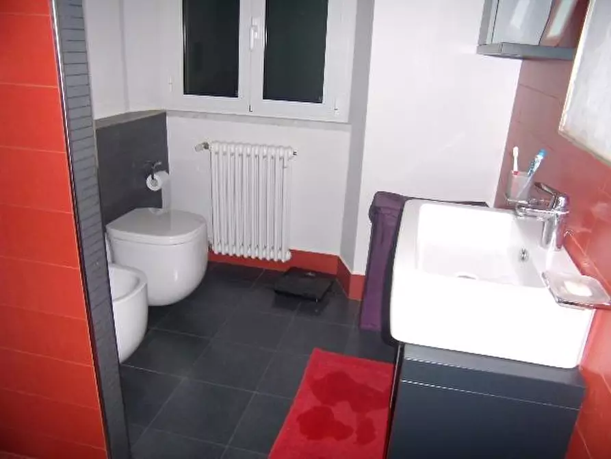 Immagine 18 di Casa semindipendente in vendita  a Carrara