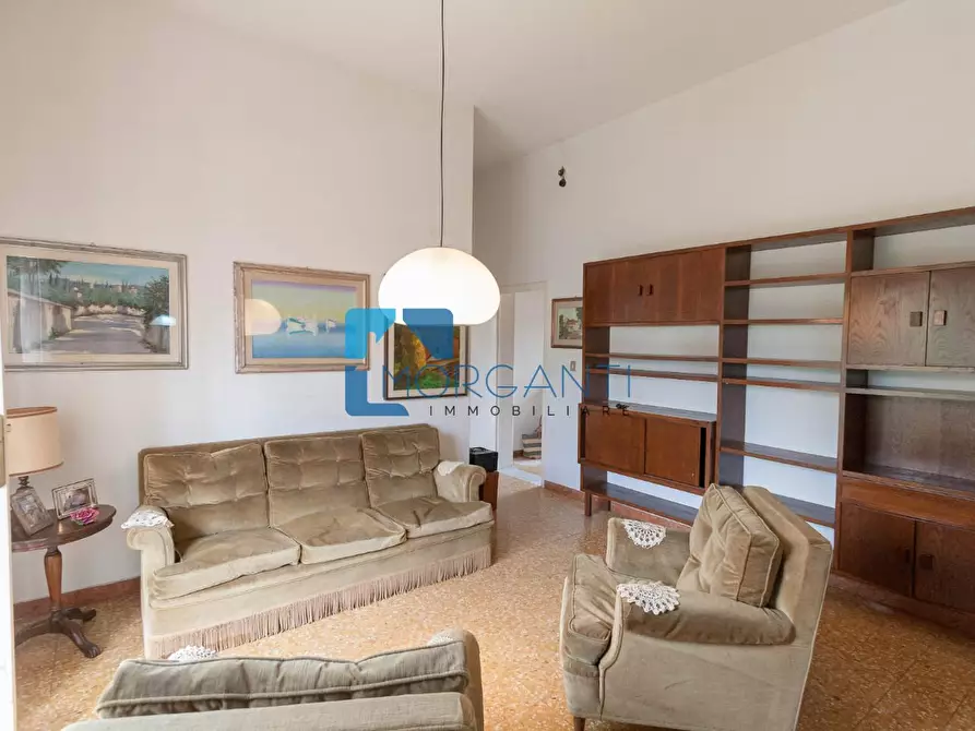 Immagine 2 di Appartamento in vendita  a Pietrasanta