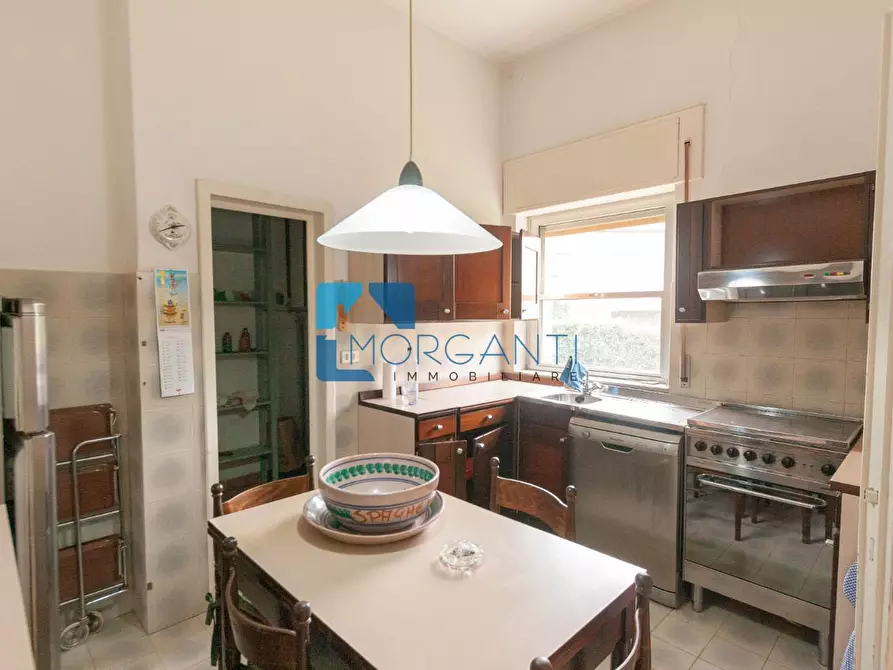 Immagine 5 di Appartamento in vendita  a Pietrasanta