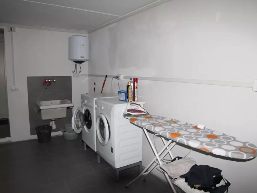 Immagine 22 di Attività artigianale in vendita  a Larciano