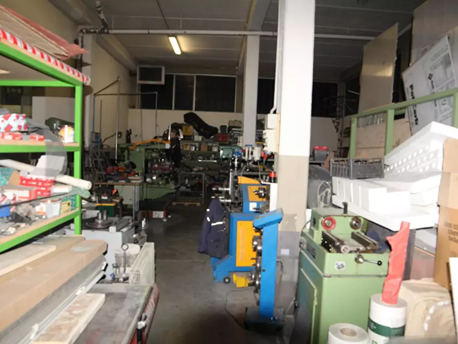 Immagine 24 di Attività artigianale in vendita  a Larciano