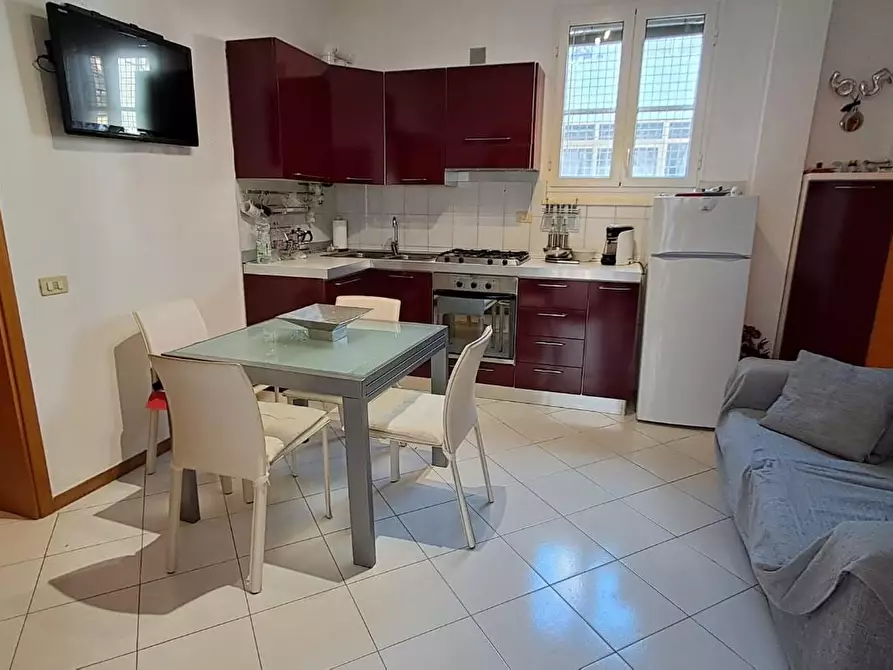 Immagine 4 di Appartamento in vendita  a Cecina