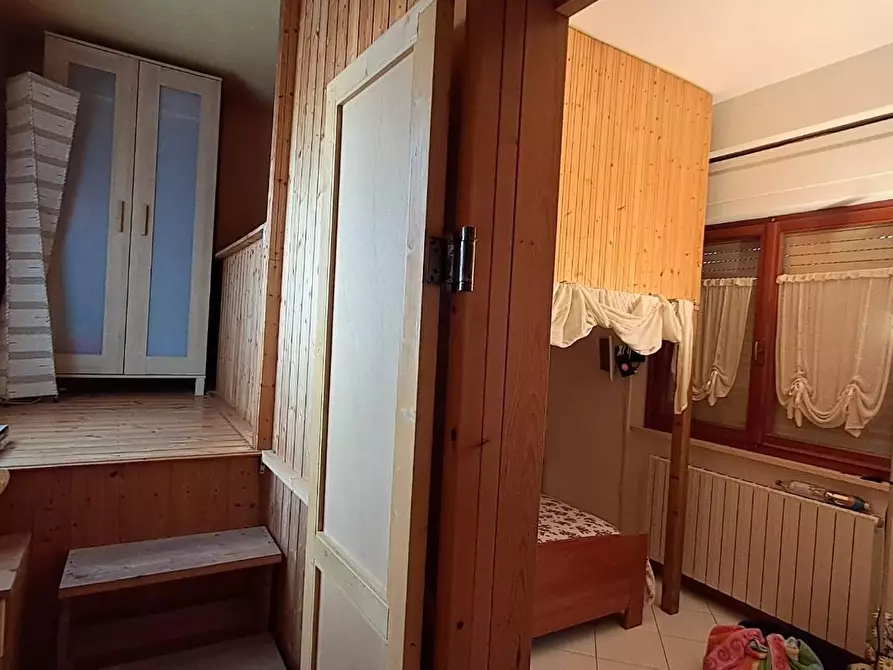 Immagine 18 di Appartamento in vendita  a Cecina