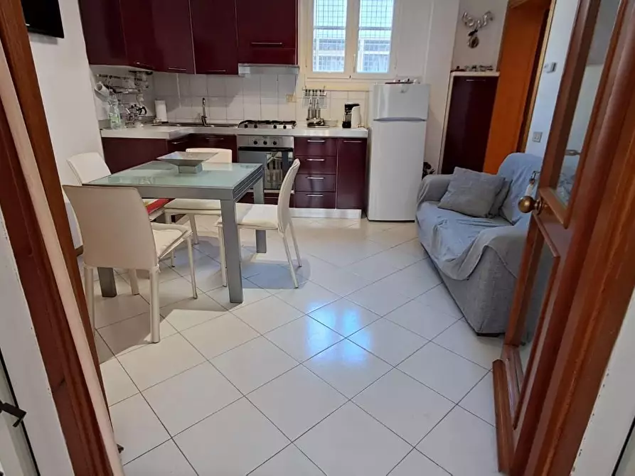 Immagine 9 di Appartamento in vendita  a Cecina