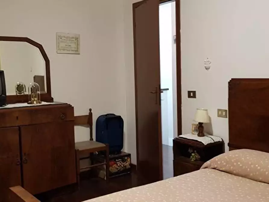 Immagine 25 di Villetta a schiera in vendita  a Calci