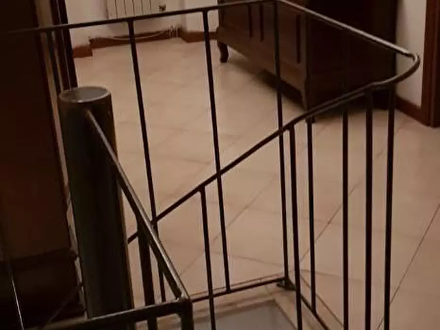 Immagine 27 di Villetta a schiera in vendita  a Calci