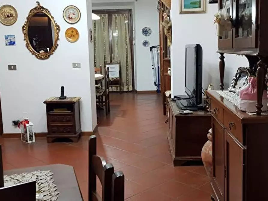 Immagine 9 di Villetta a schiera in vendita  a Calci