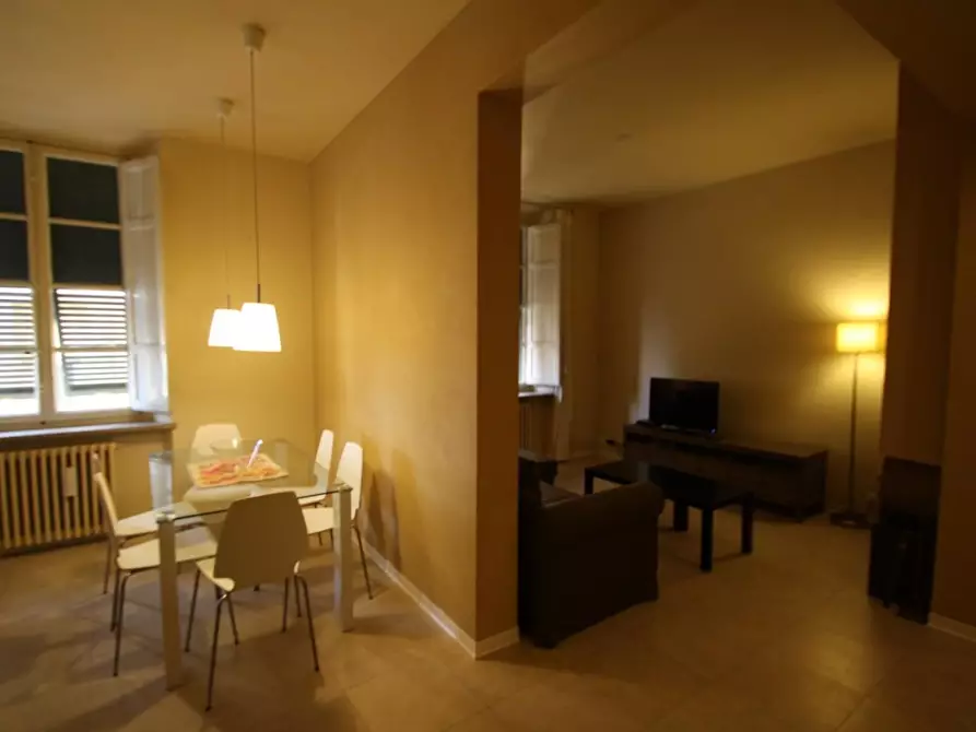 Immagine 6 di Appartamento in affitto  a Lucca