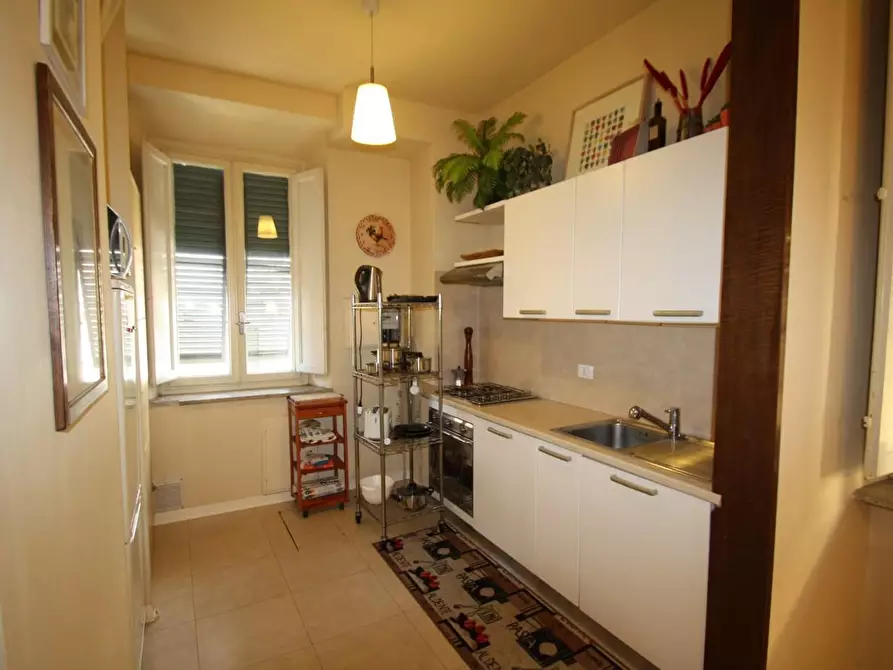Immagine 9 di Appartamento in affitto  a Lucca