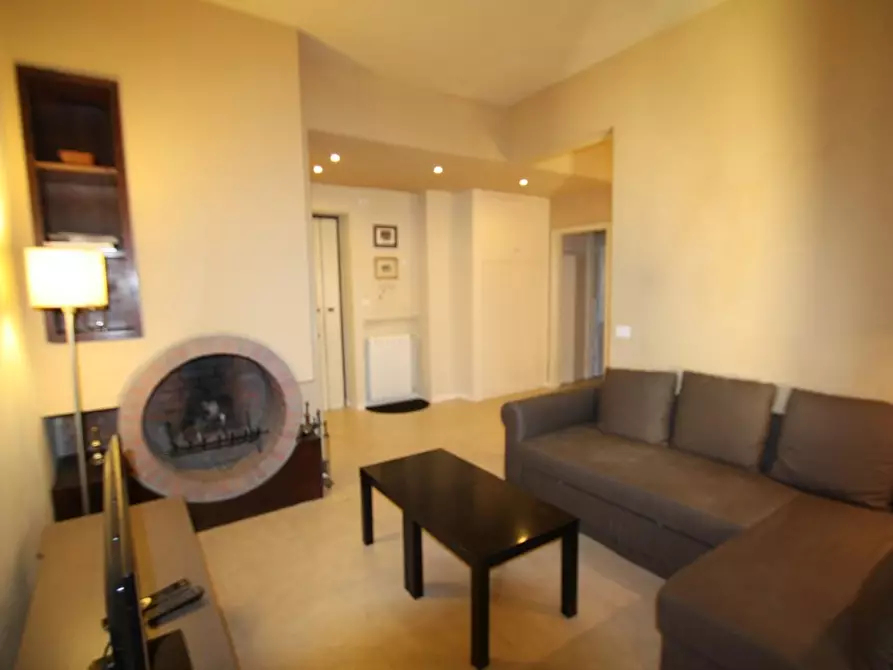 Immagine 8 di Appartamento in affitto  a Lucca