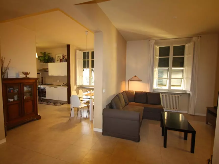 Immagine 5 di Appartamento in affitto  a Lucca