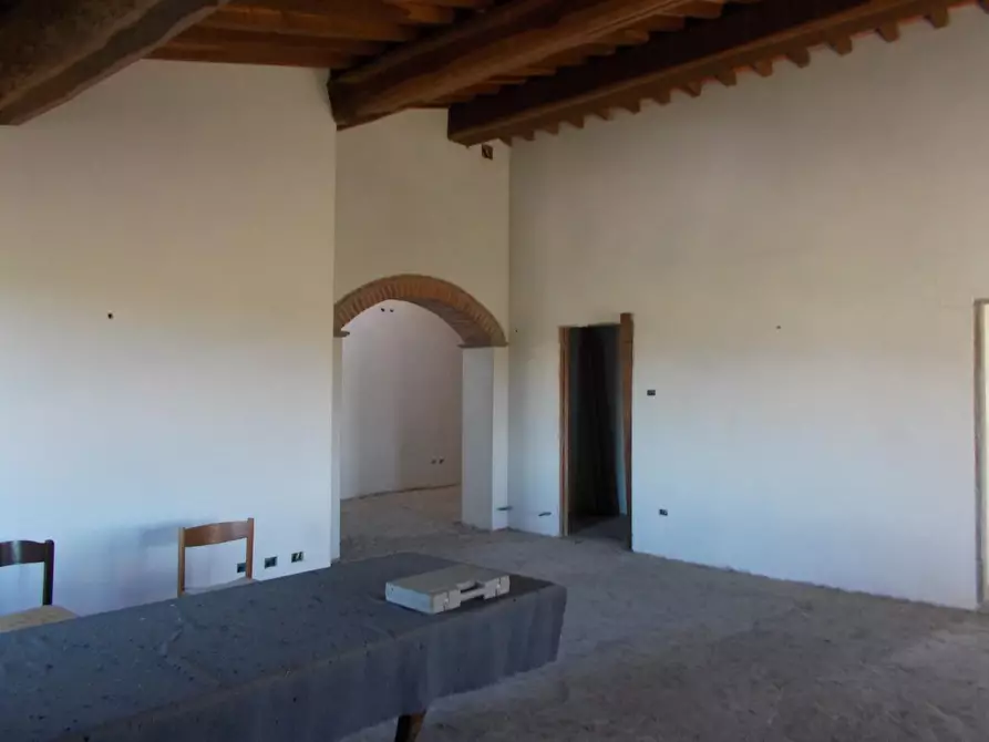 Immagine 5 di Porzione di casa in vendita  a Crespina Lorenzana