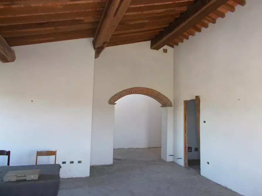 Immagine 4 di Porzione di casa in vendita  a Crespina Lorenzana