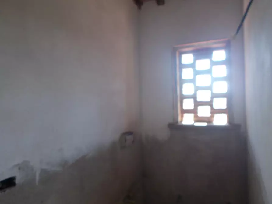 Immagine 19 di Porzione di casa in vendita  a Crespina Lorenzana