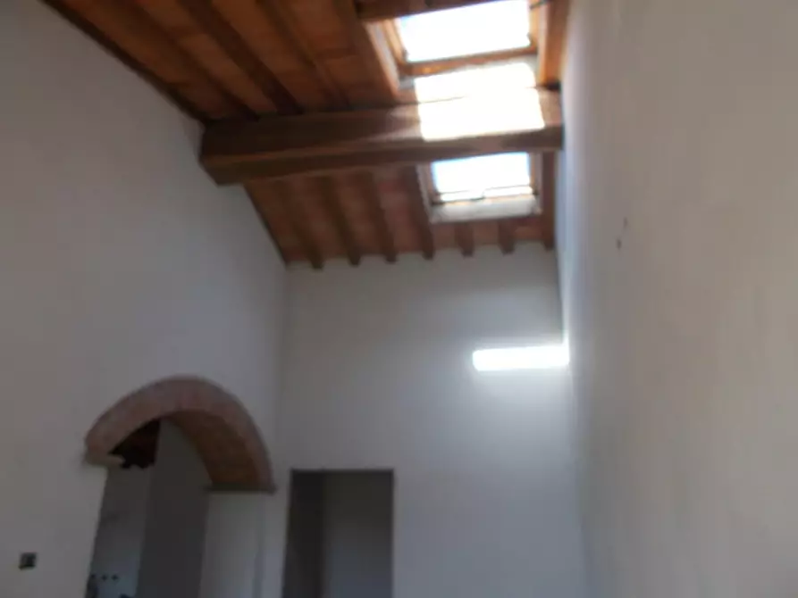 Immagine 10 di Porzione di casa in vendita  a Crespina Lorenzana