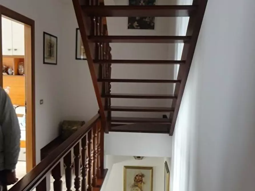 Immagine 13 di Casa semindipendente in vendita  a Carrara