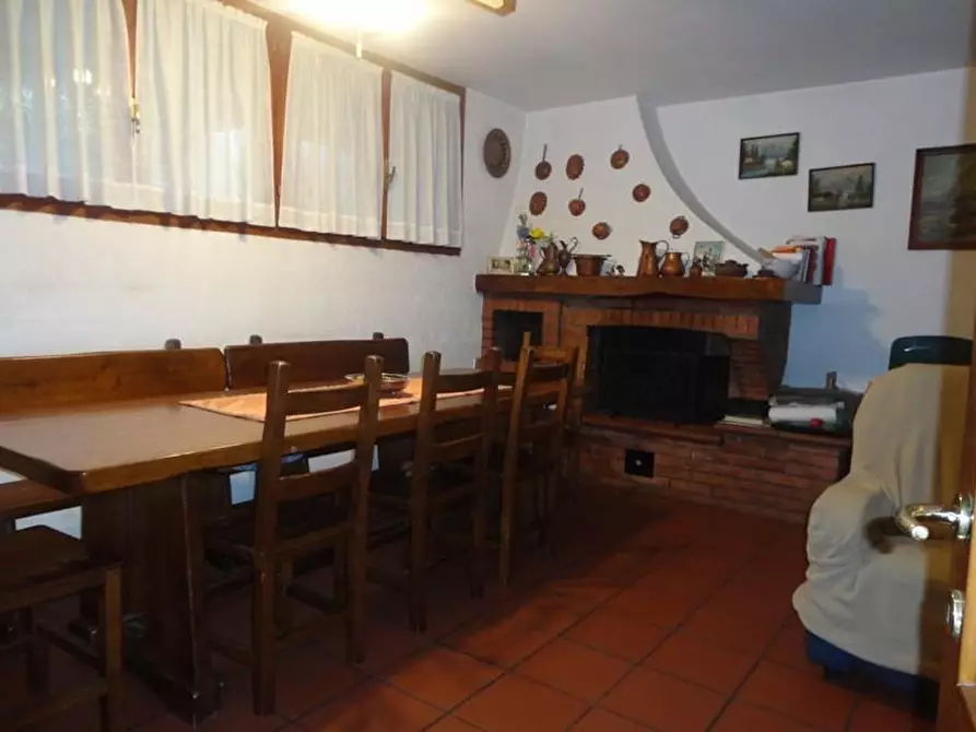 Immagine 25 di Casa semindipendente in vendita  a Carrara