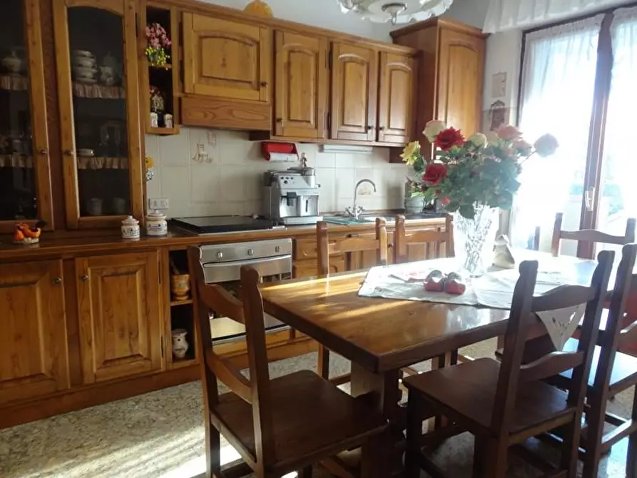 Immagine 6 di Casa semindipendente in vendita  a Carrara