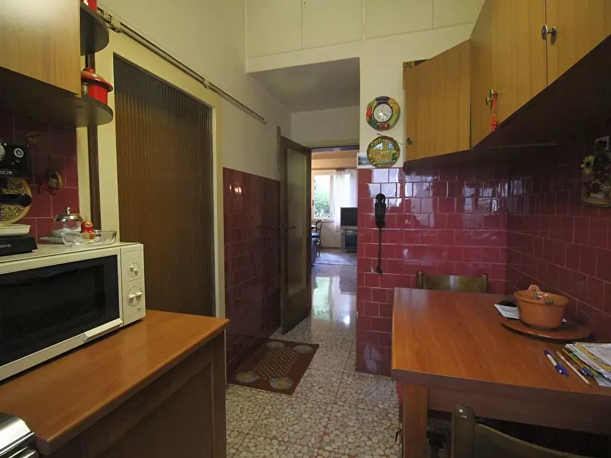 Immagine 10 di Villa in vendita  a Siena