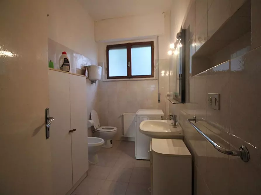 Immagine 16 di Villa in vendita  a Siena