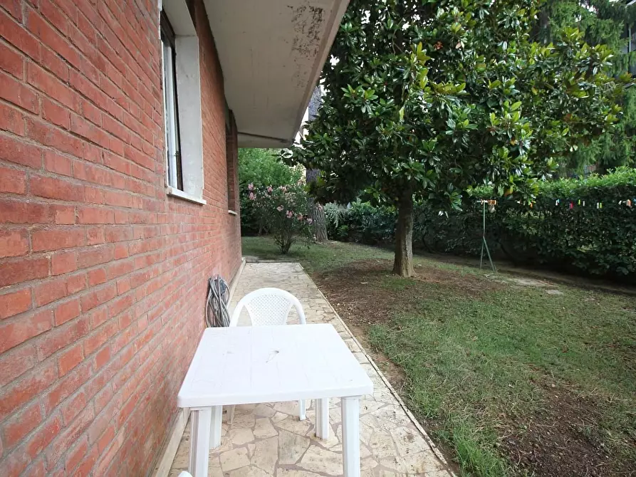 Immagine 20 di Villa in vendita  a Siena