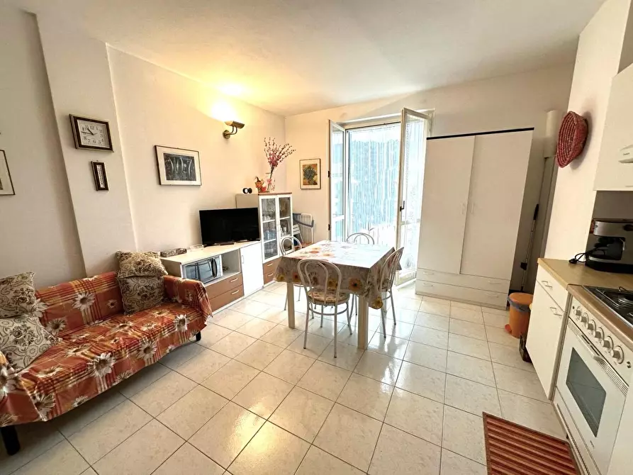 Immagine 5 di Appartamento in vendita  a Ameglia