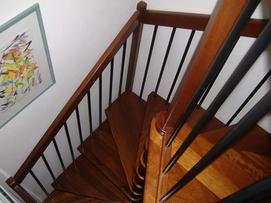 Immagine 10 di Appartamento in vendita  a Carrara