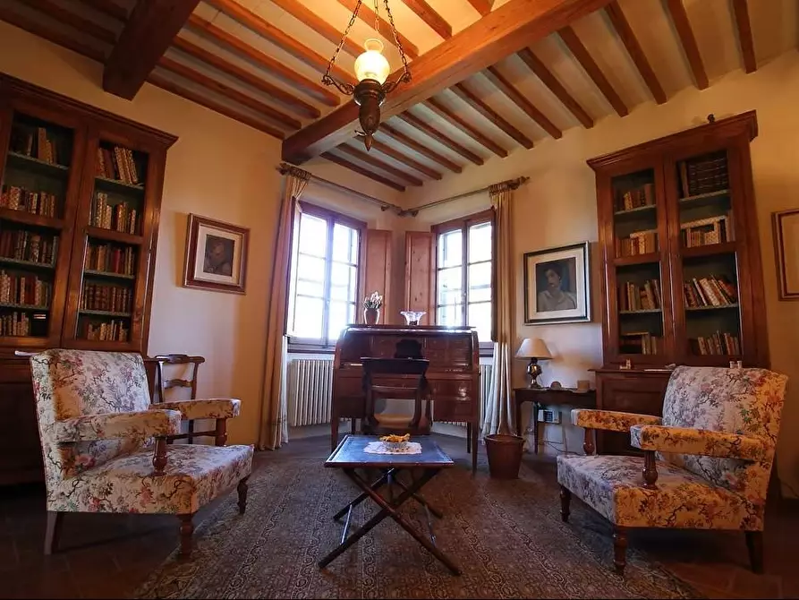 Immagine 11 di Villa in vendita  a Fucecchio