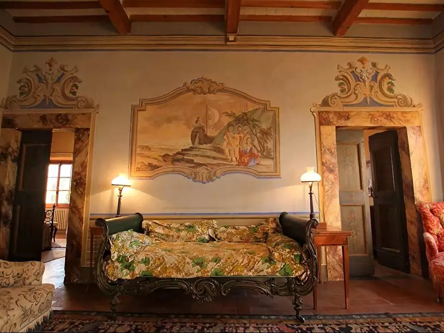 Immagine 6 di Villa in vendita  a Fucecchio