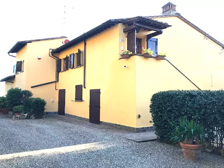 Immagine 3 di Casa colonica in vendita  a Castelfiorentino