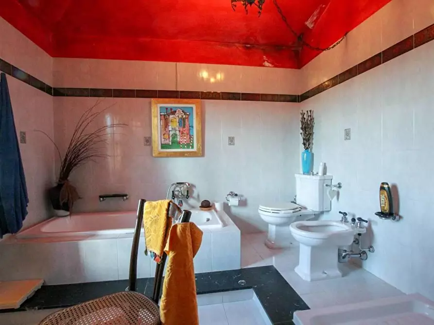 Immagine 15 di Casa colonica in vendita  a Gambassi Terme