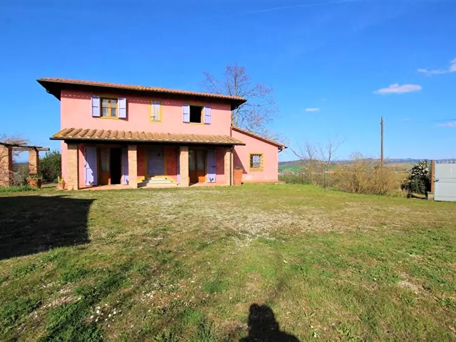 Immagine 3 di Casa colonica in vendita  a Gambassi Terme