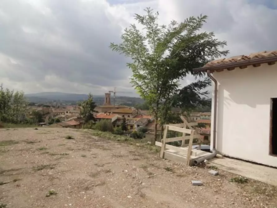 Immagine 3 di Villa in vendita  a Certaldo