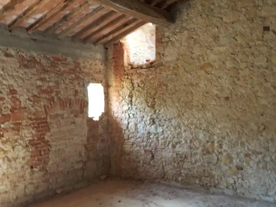 Immagine 16 di Casa colonica in vendita  a Gambassi Terme