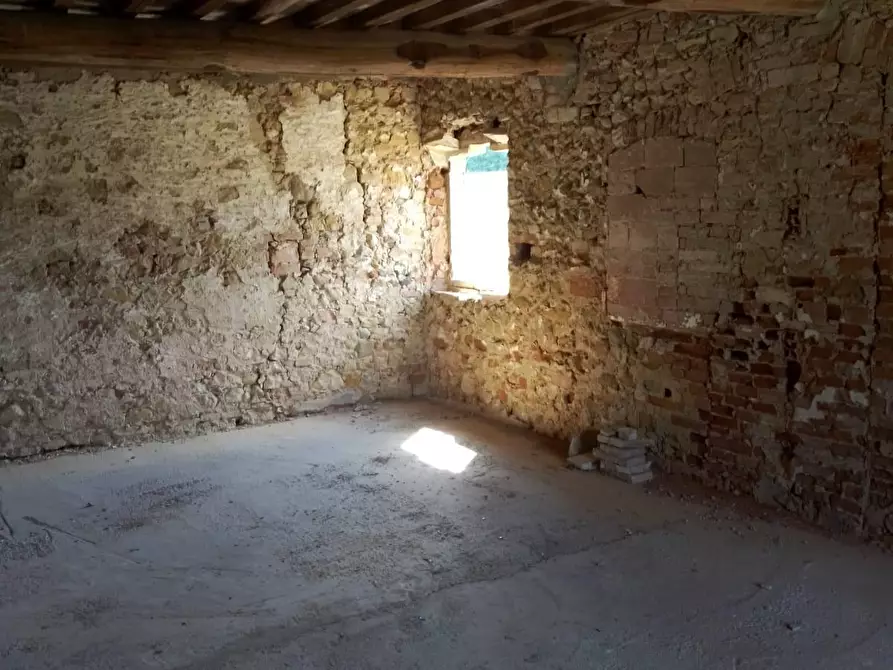 Immagine 18 di Casa colonica in vendita  a Gambassi Terme