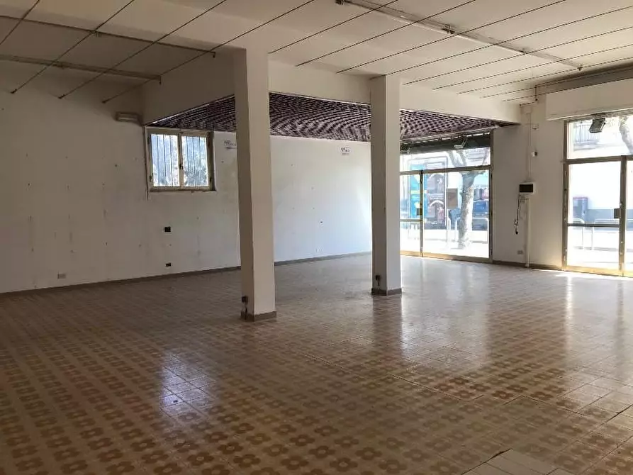 Immagine 7 di Negozio in vendita  a Certaldo