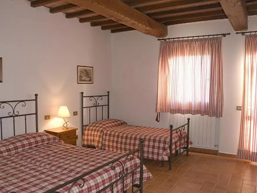 Immagine 8 di Casa colonica in vendita  a Volterra