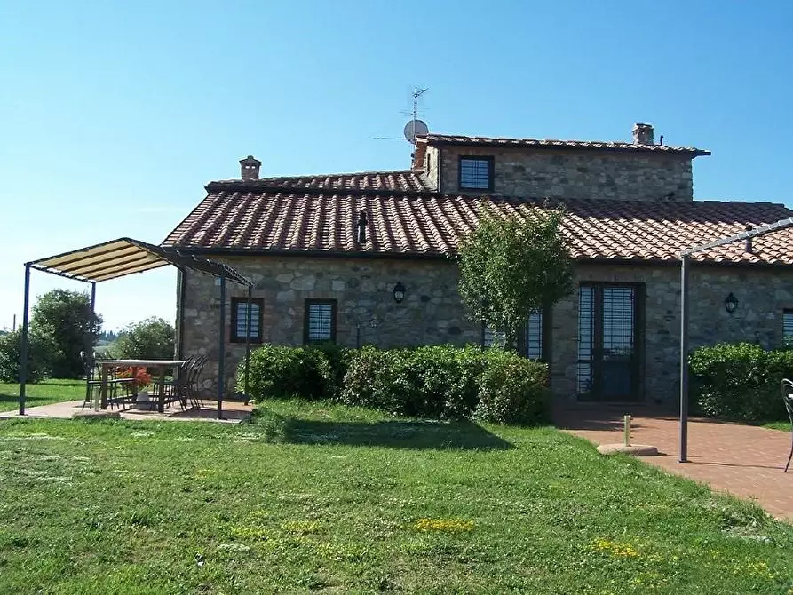 Immagine 6 di Casa colonica in vendita  a Volterra