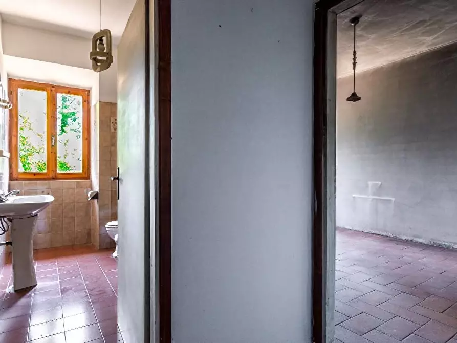 Immagine 6 di Casa colonica in vendita  a Certaldo