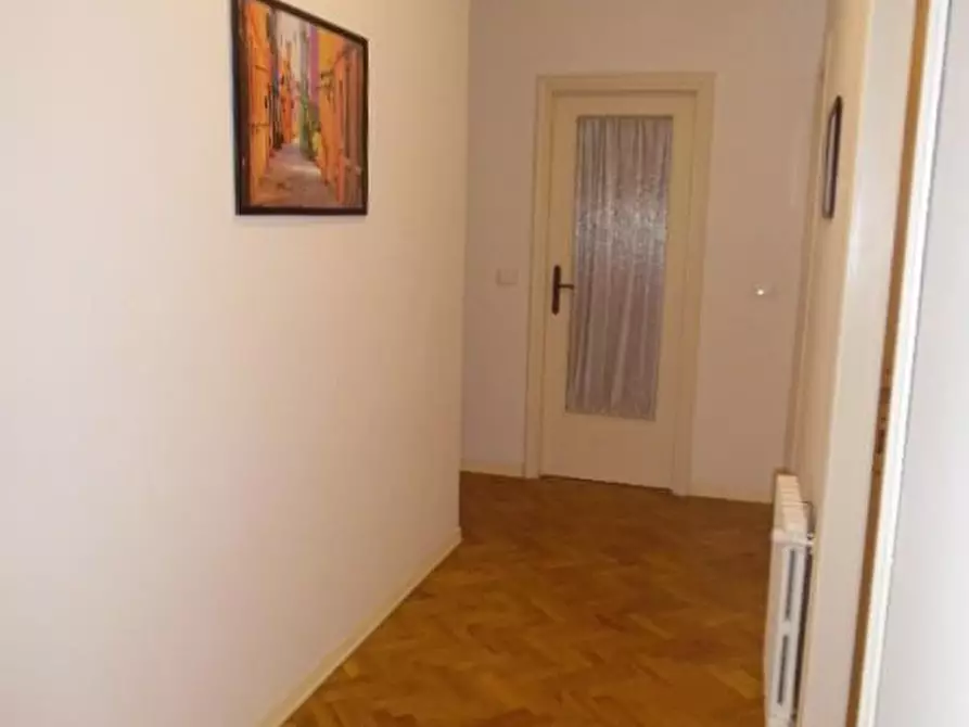 Immagine 19 di Appartamento in affitto  a Pontedera