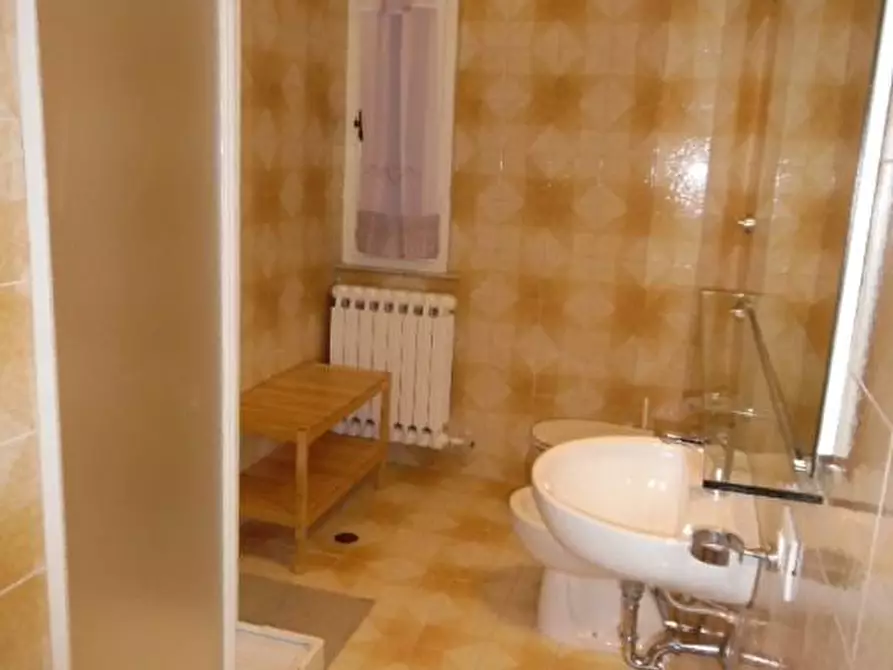 Immagine 9 di Appartamento in affitto  a Pontedera
