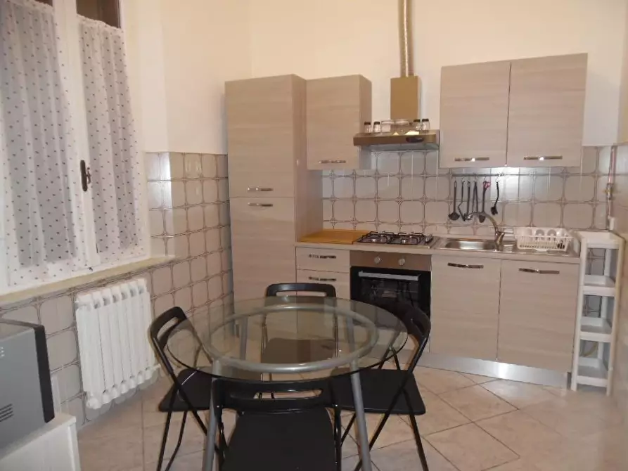 Immagine 2 di Appartamento in affitto  a Pontedera