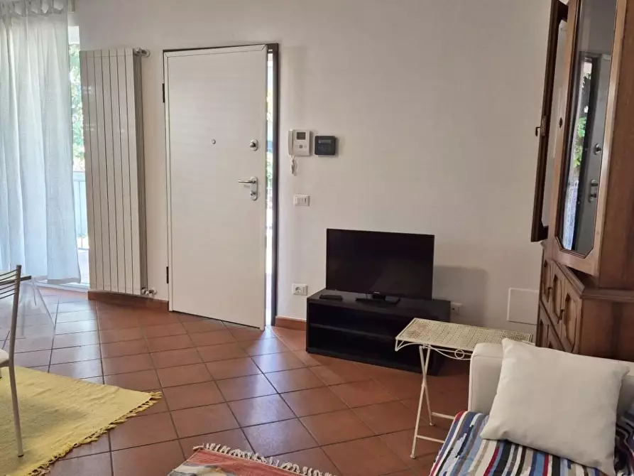 Immagine 74 di Appartamento in affitto  a Viareggio