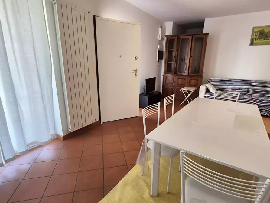 Immagine 39 di Appartamento in affitto  a Viareggio