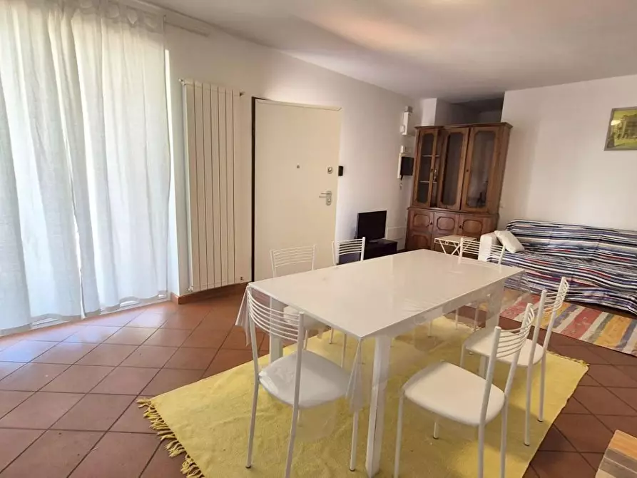 Immagine 38 di Appartamento in affitto  a Viareggio