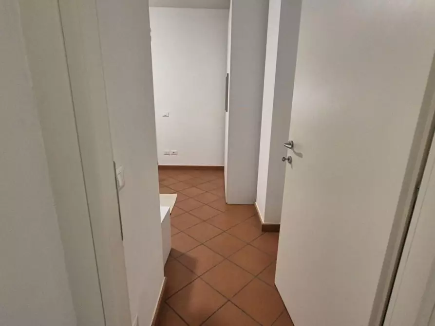 Immagine 42 di Appartamento in affitto  a Viareggio