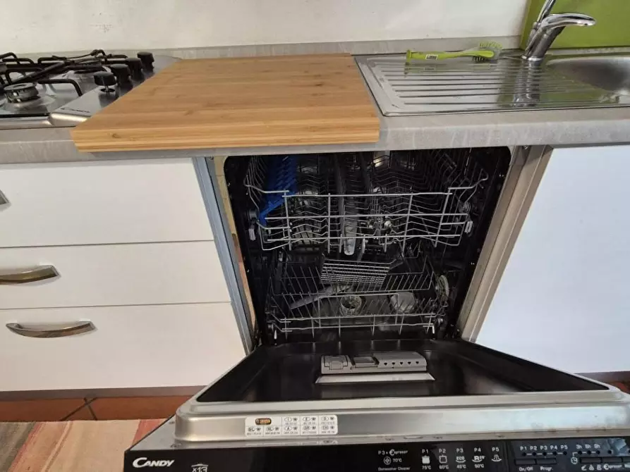 Immagine 34 di Appartamento in affitto  a Viareggio